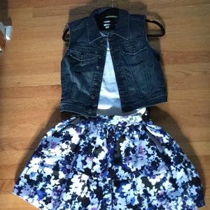 Floral Express skirt New!